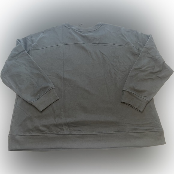 Ava & Viv - Plus Size - Dark Grey - Woman’s Sweatshirt - 1X - NWT - Picture 2 of 4